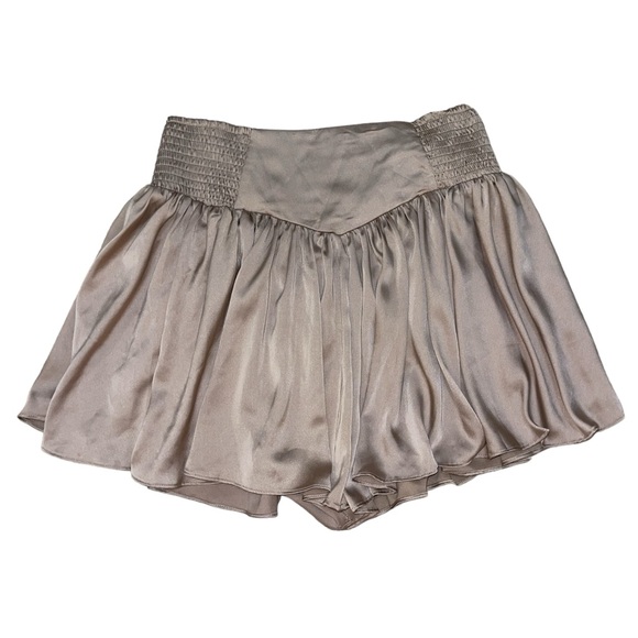 Mustard Seed Dresses & Skirts - Mustard seed silky tan flowy elastic waist skort women’s size large